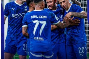 爱游戏入口 -包含冲刺阶段亚冠传出新动向；瓦伦西亚内部沟通；管理层表态：气氛紧张；阵容厚度经受考验的词条