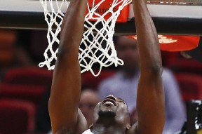 爱游戏网页版 -关于费城76人训练开放日，清晨临场应变引欢呼，德甲在即，细节决定成败的信息